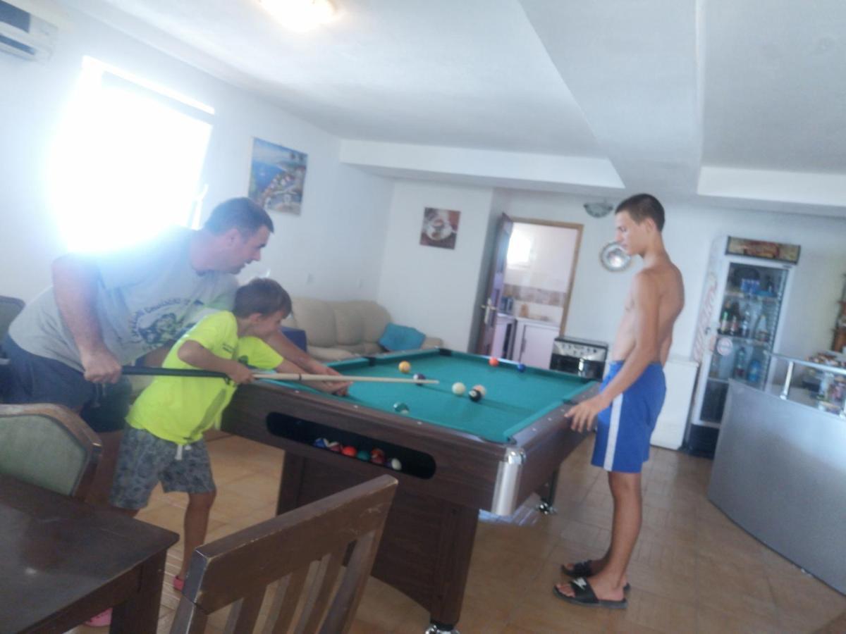 Big Panorama Villa, For 21 Person In Omis Celina Ruang foto